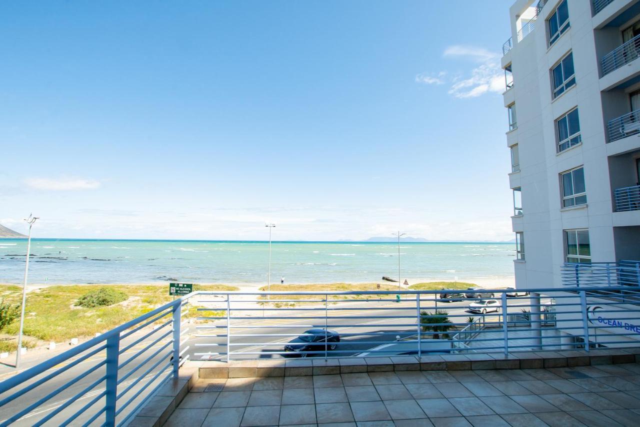 Ocean Breeze Hotel Странд Экстерьер фото