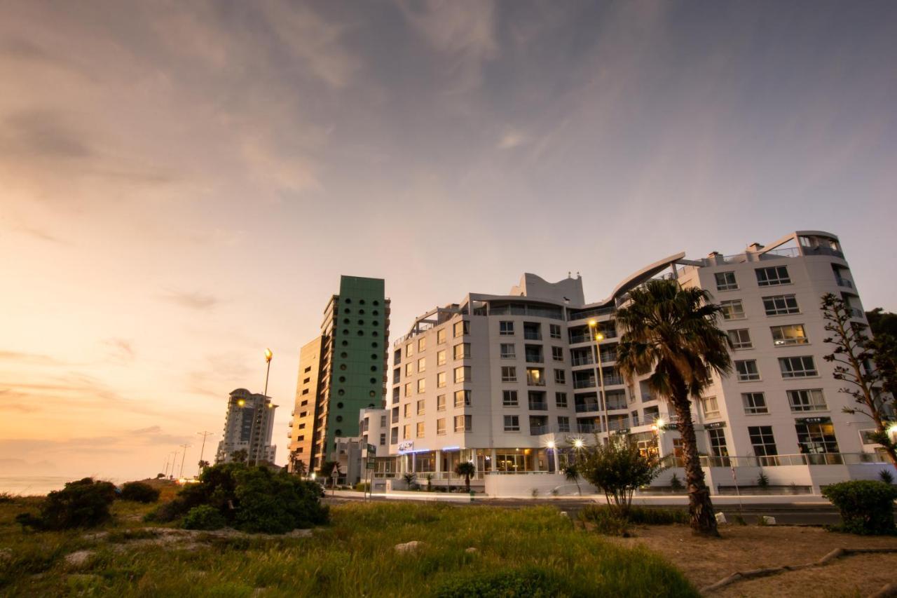 Ocean Breeze Hotel Странд Экстерьер фото