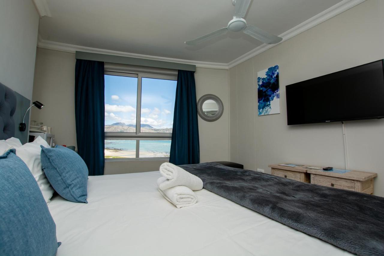 Ocean Breeze Hotel Странд Экстерьер фото