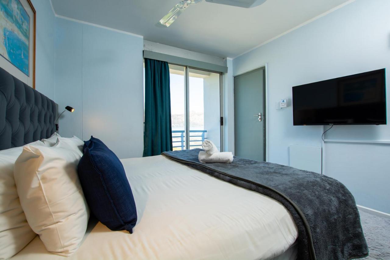Ocean Breeze Hotel Странд Экстерьер фото