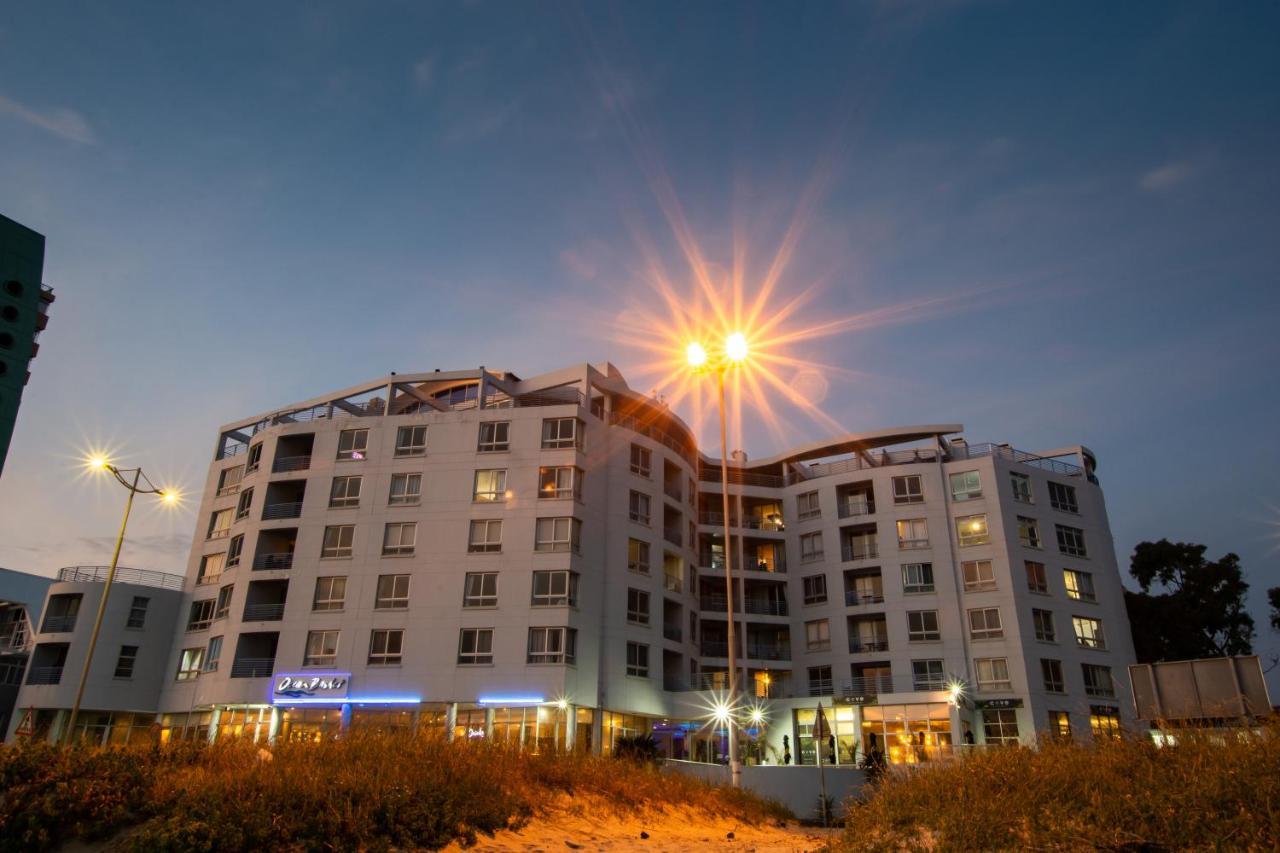 Ocean Breeze Hotel Странд Экстерьер фото