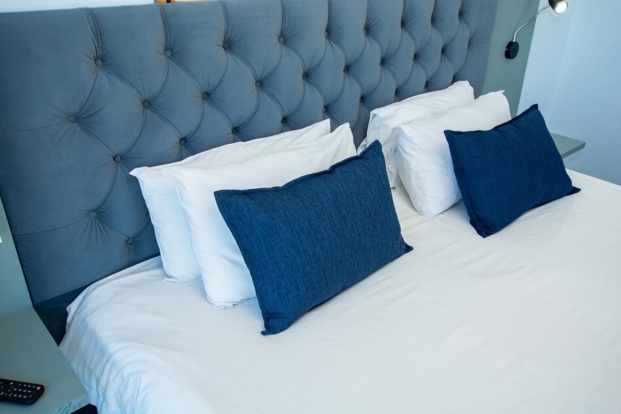 Ocean Breeze Hotel Странд Экстерьер фото