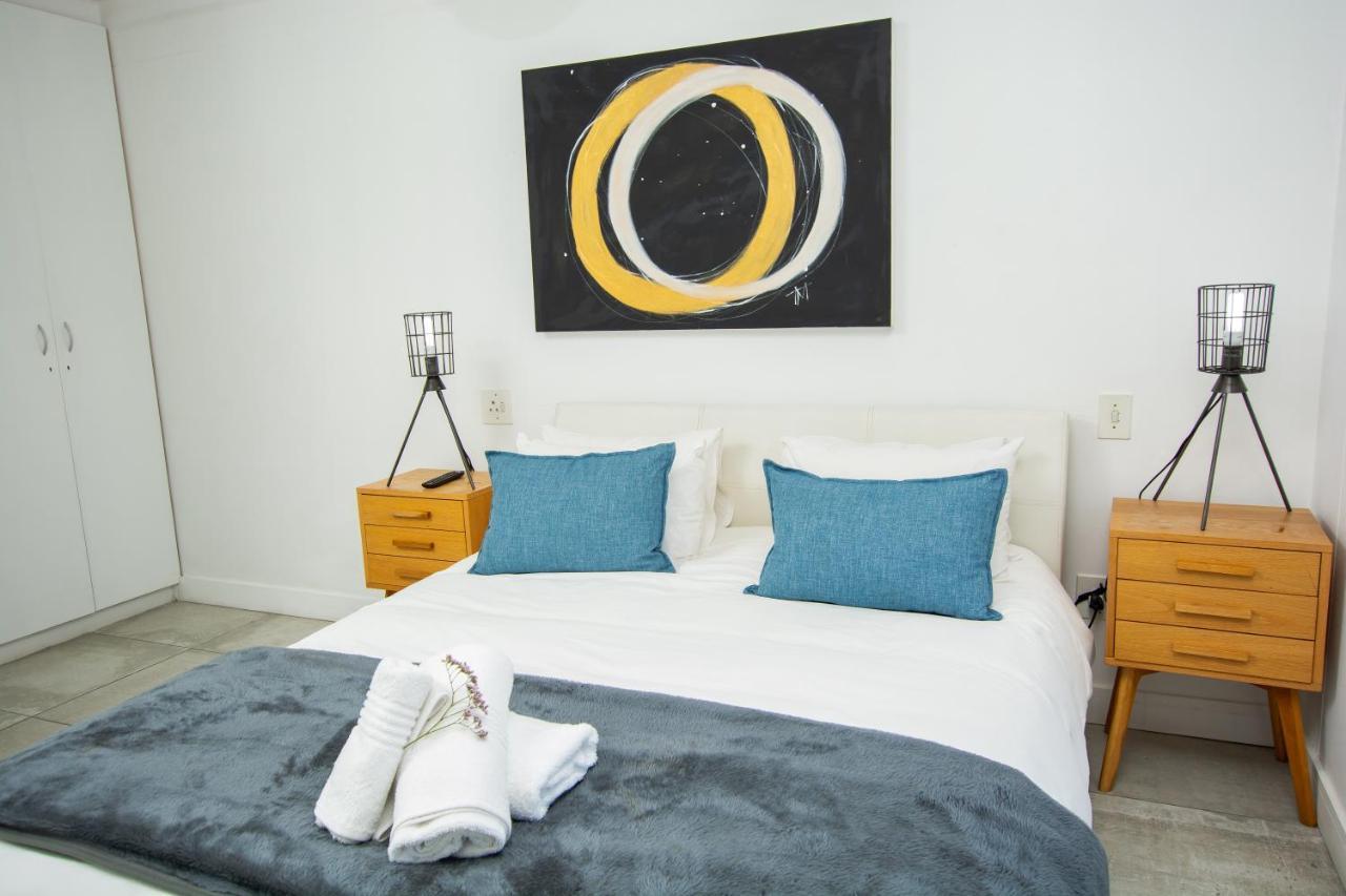 Ocean Breeze Hotel Странд Экстерьер фото