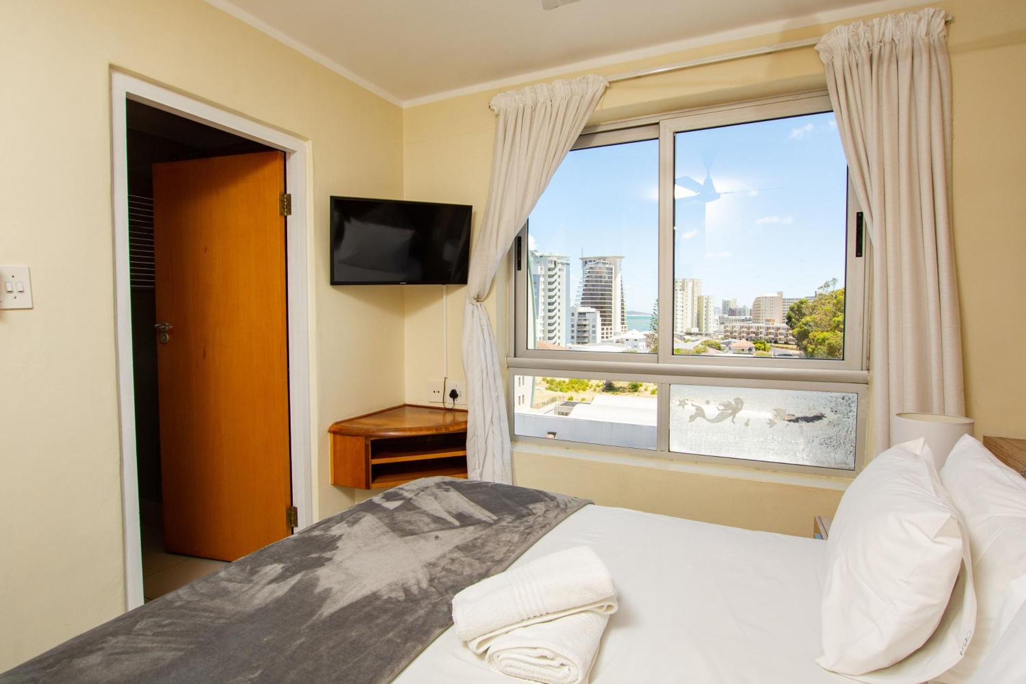 Ocean Breeze Hotel Странд Экстерьер фото